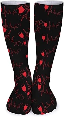 Koncept donacije krvi sa srčanim sportskim čarapama tople cijevi čarape visoke čarape za žene muškarci koji trče casual party