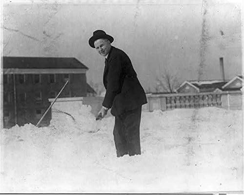 Fotografija: Ralph Henry Cameron 1863-1953,lopatom snijega sa šetnje, zgrada ureda Senata